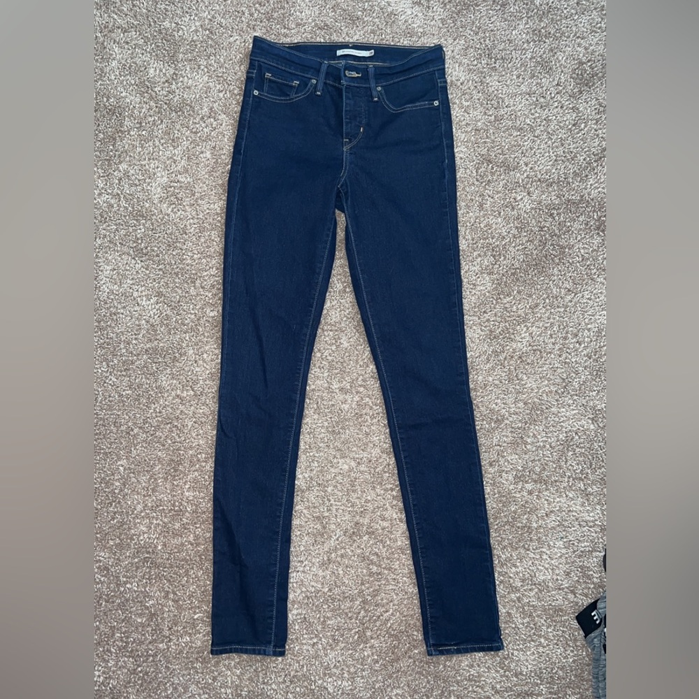 311 Shaping Skinny Levi’s